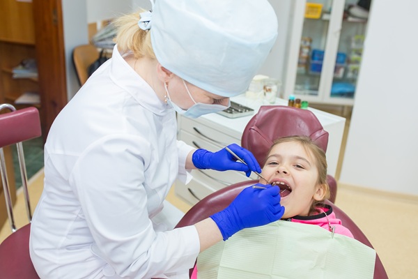 Tips From A Children’s Dentist To Maintain Oral Health
